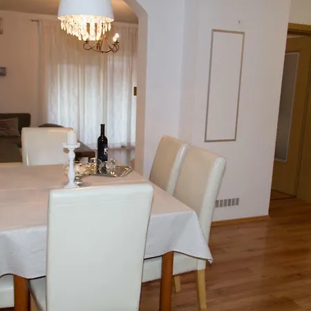 Апартаменты 2 Bedroom M&r
