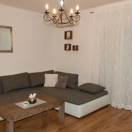 2 Bedroom M&r Задар