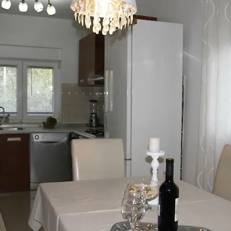 2 Bedroom M&r Апартаменты Задар