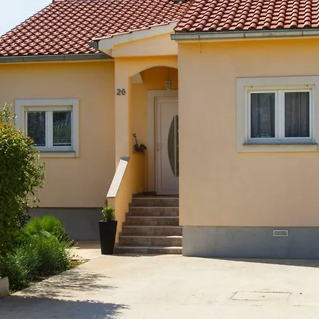2 Bedroom M&r * Zadar