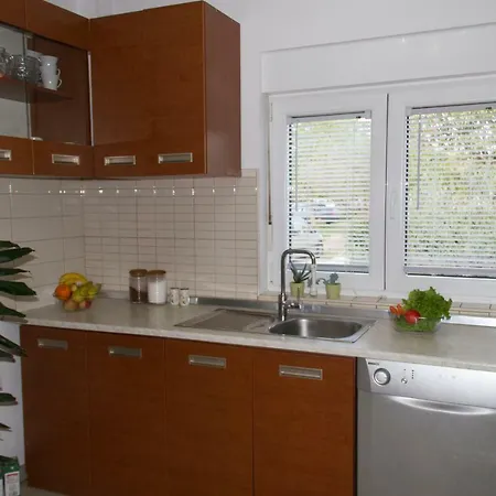 Apartment 2 Bedroom M&r *