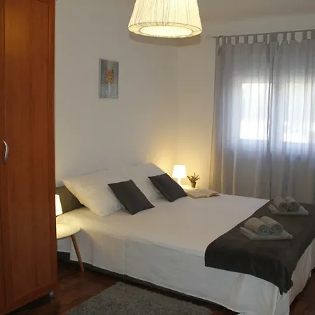 Apartment 2 Bedroom M&r *